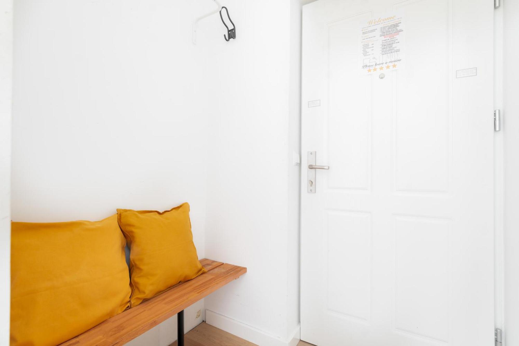Chopin Apartment Lazienki Park Warsaw Exterior photo