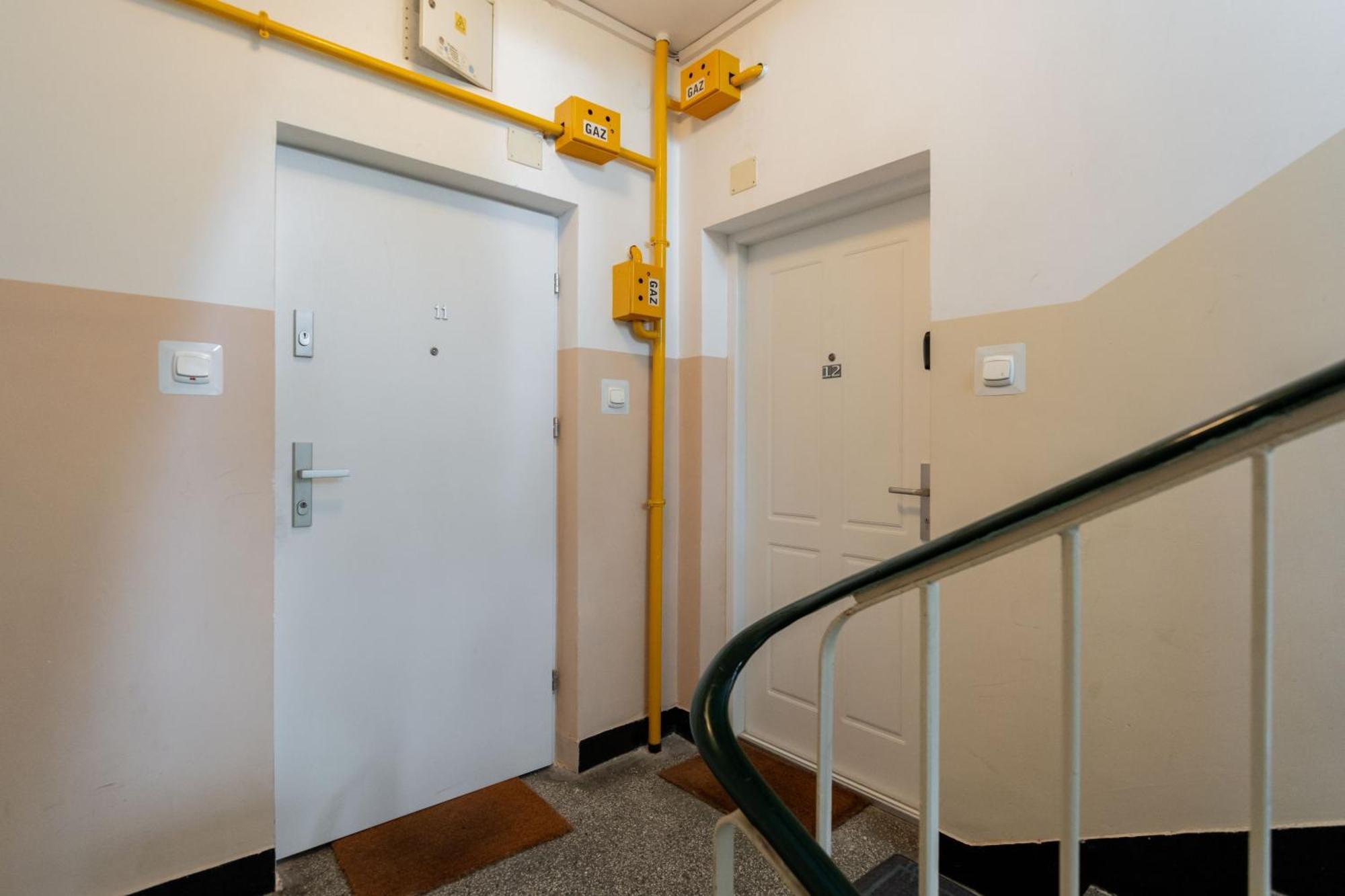 Chopin Apartment Lazienki Park Warsaw Exterior photo